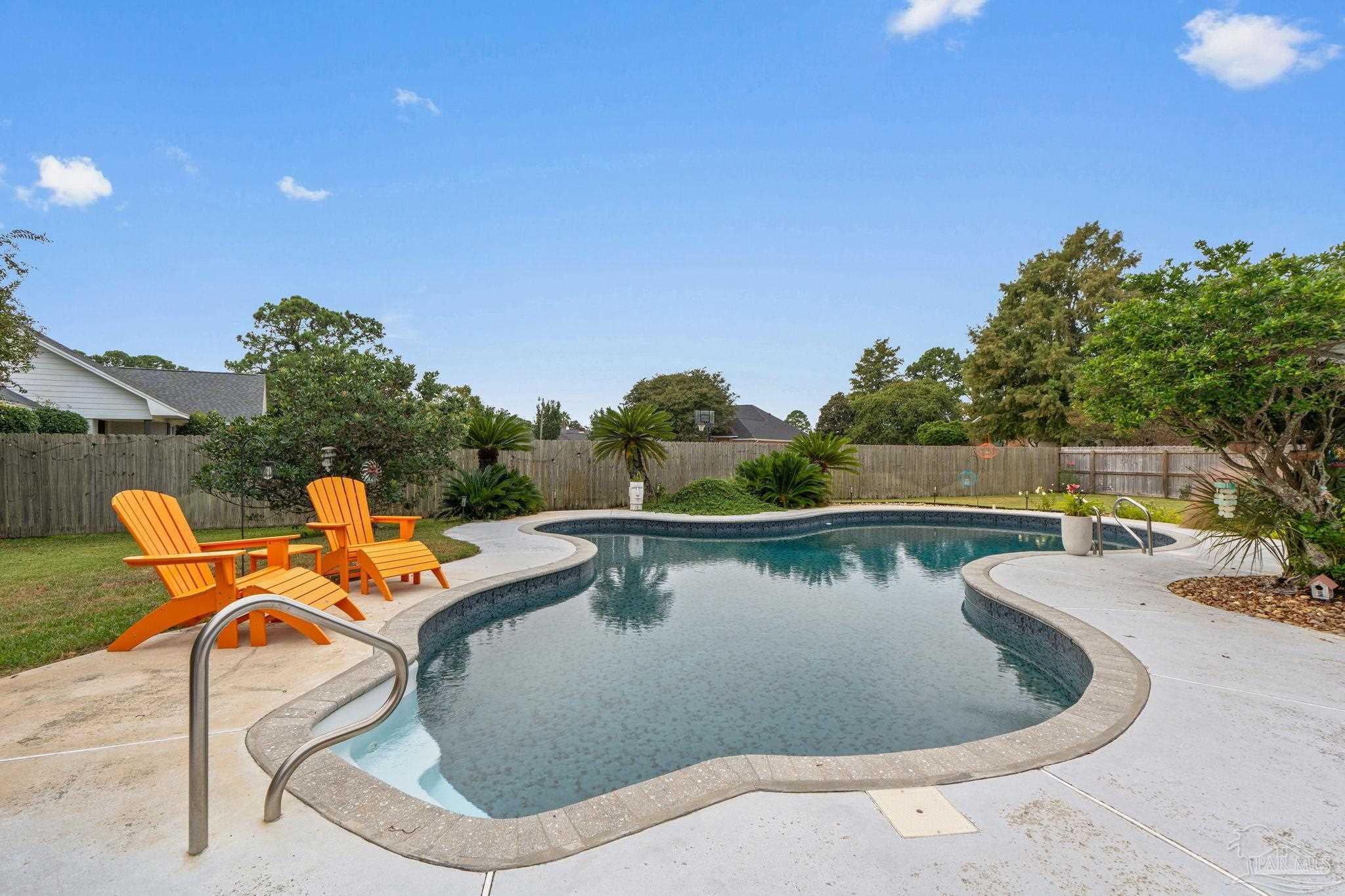 Photo of Listing #671936