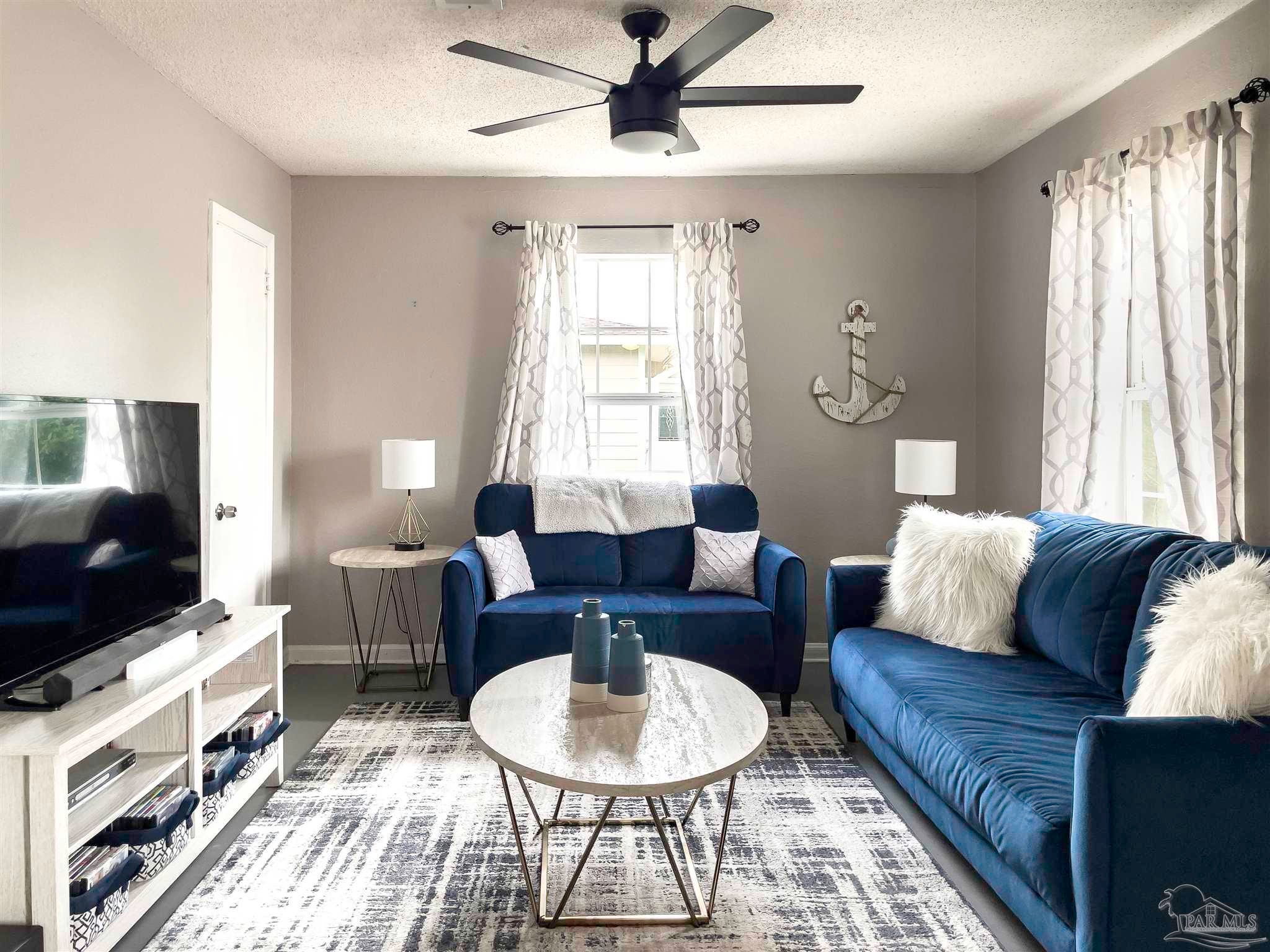 Photo of Listing #671968