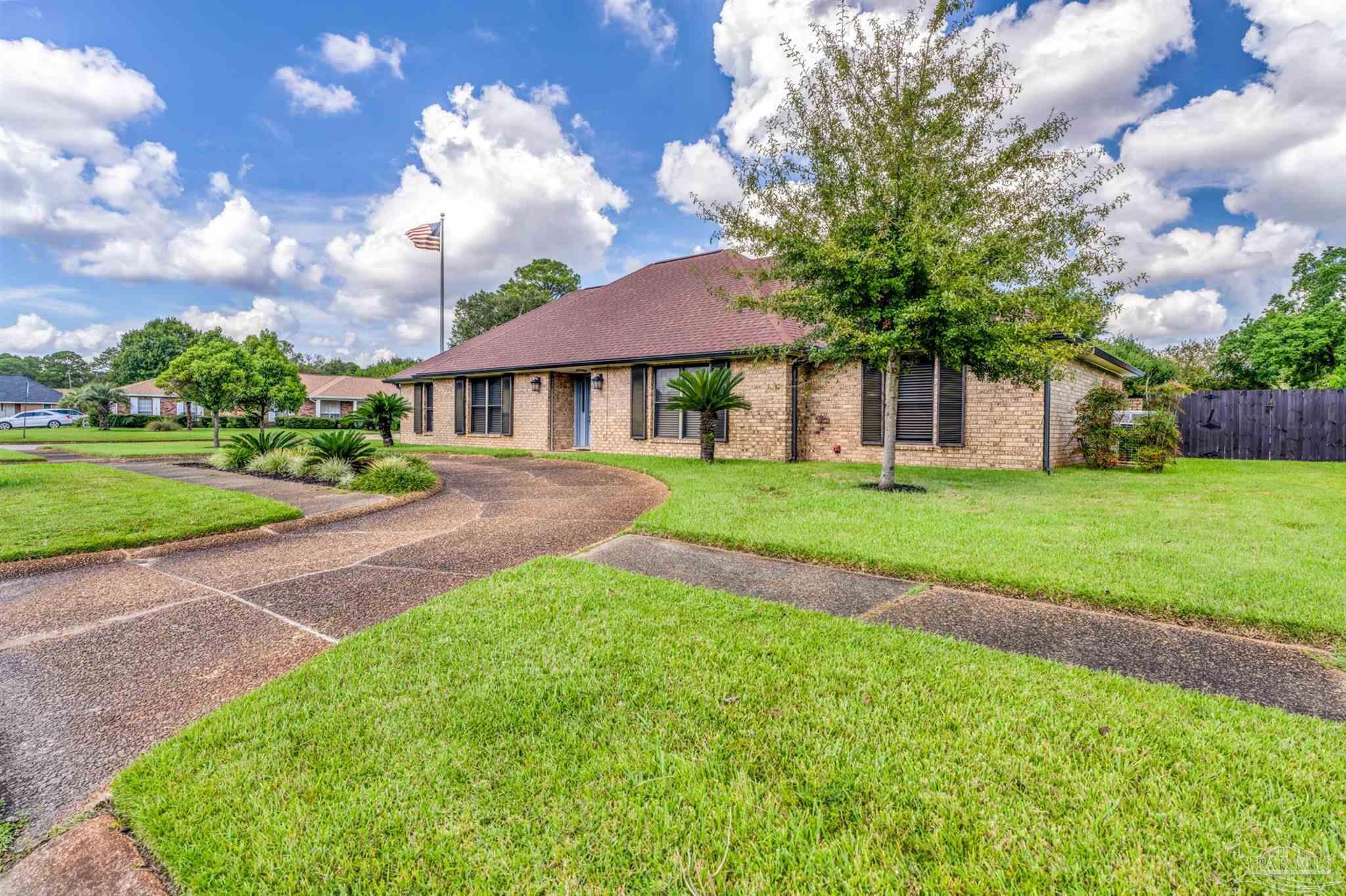 Photo of Listing #672015