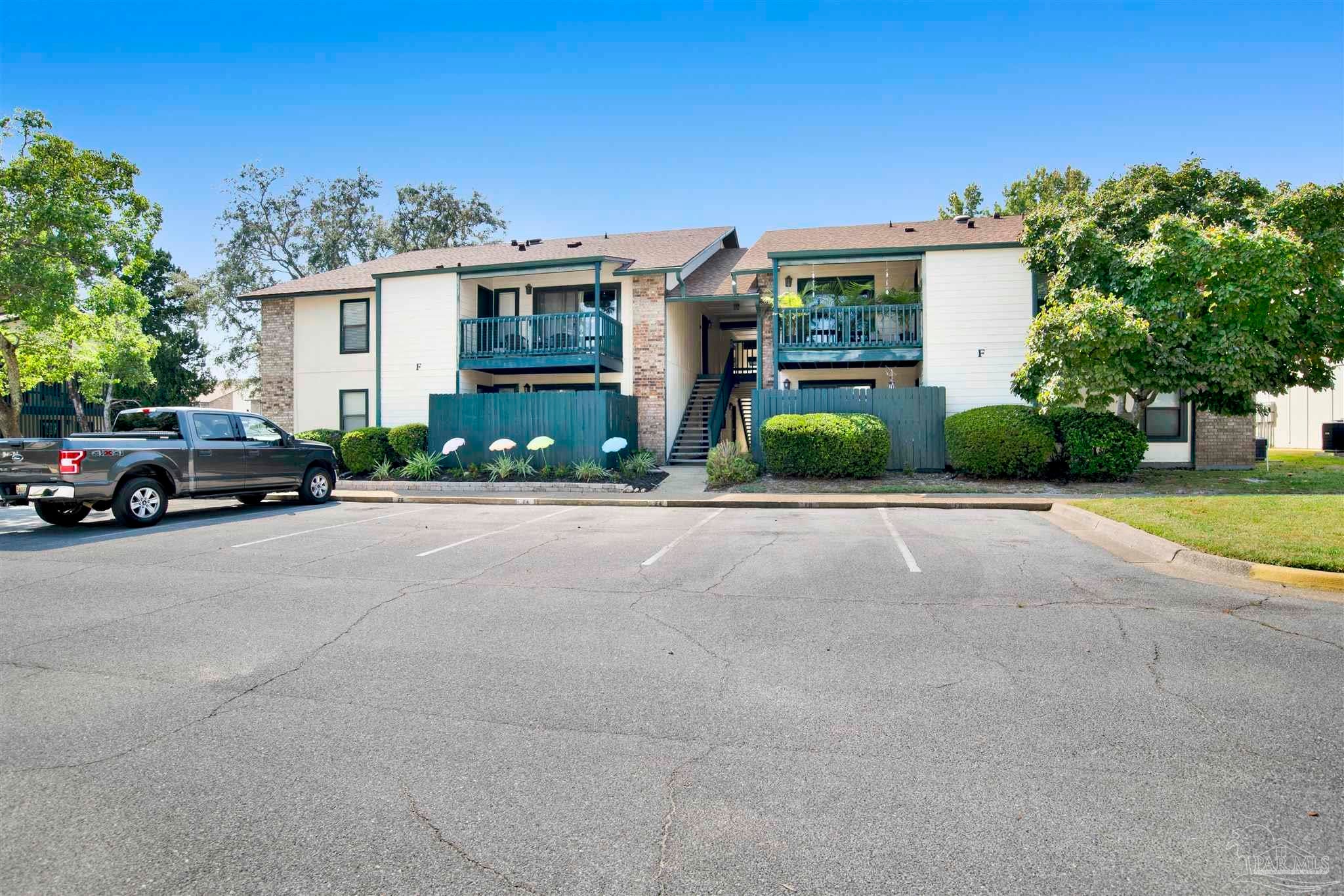 Photo of Listing #672046