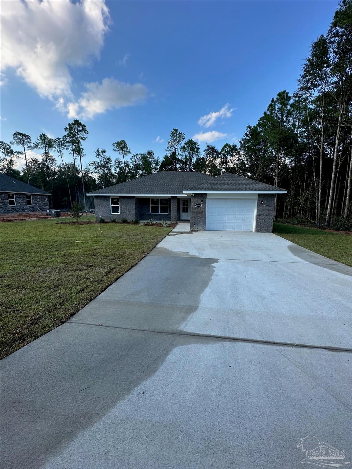 Photo of Listing #672060