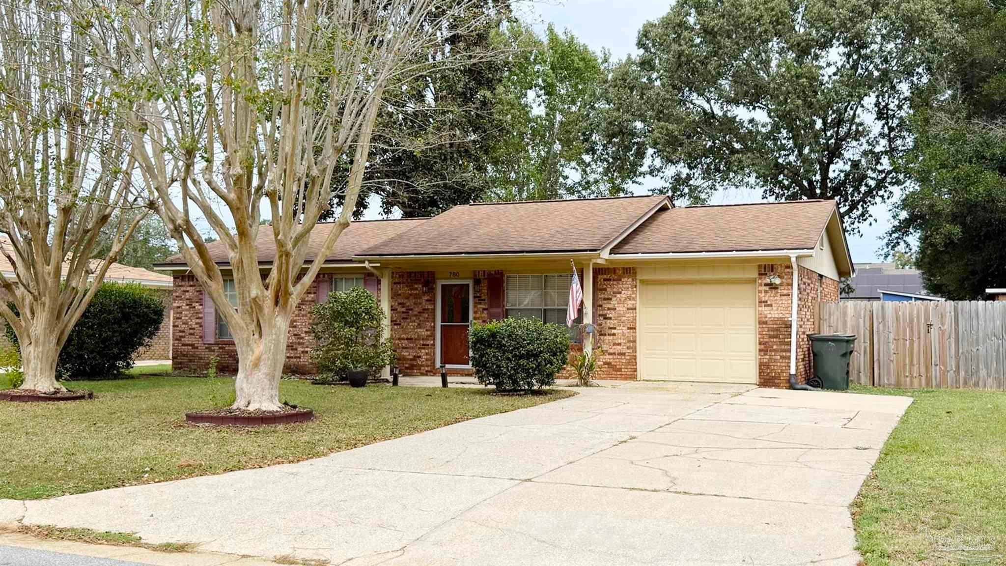 Photo of Listing #672206