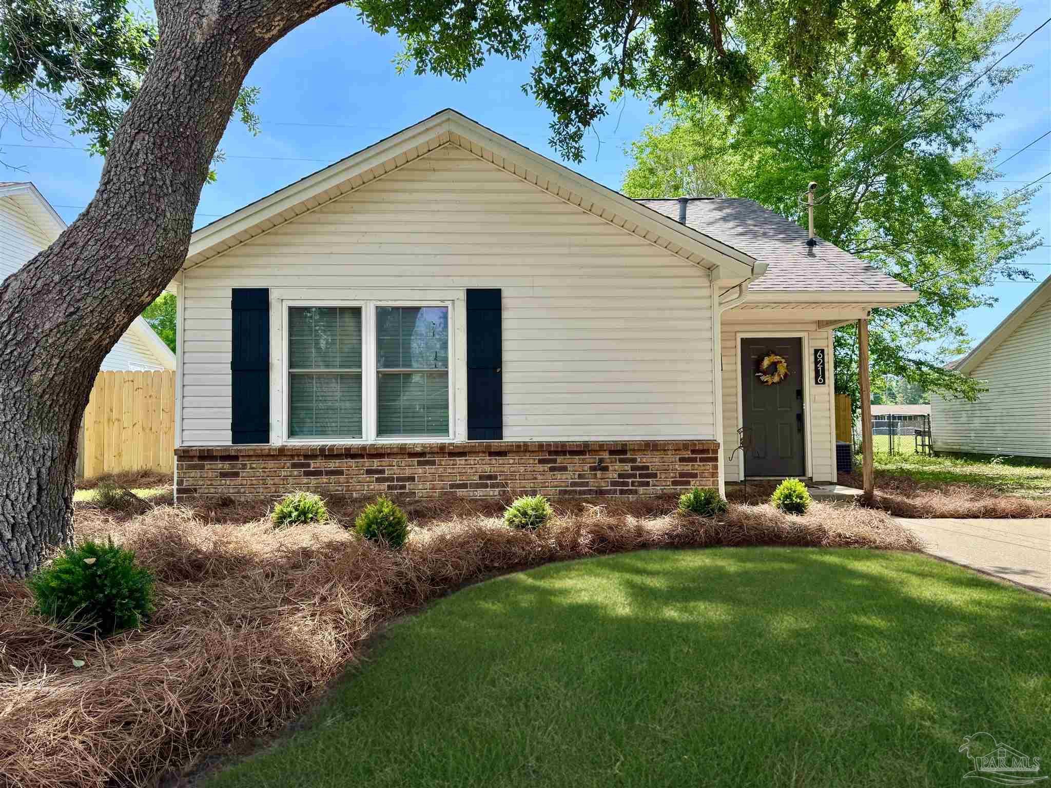 Photo of Listing #672332