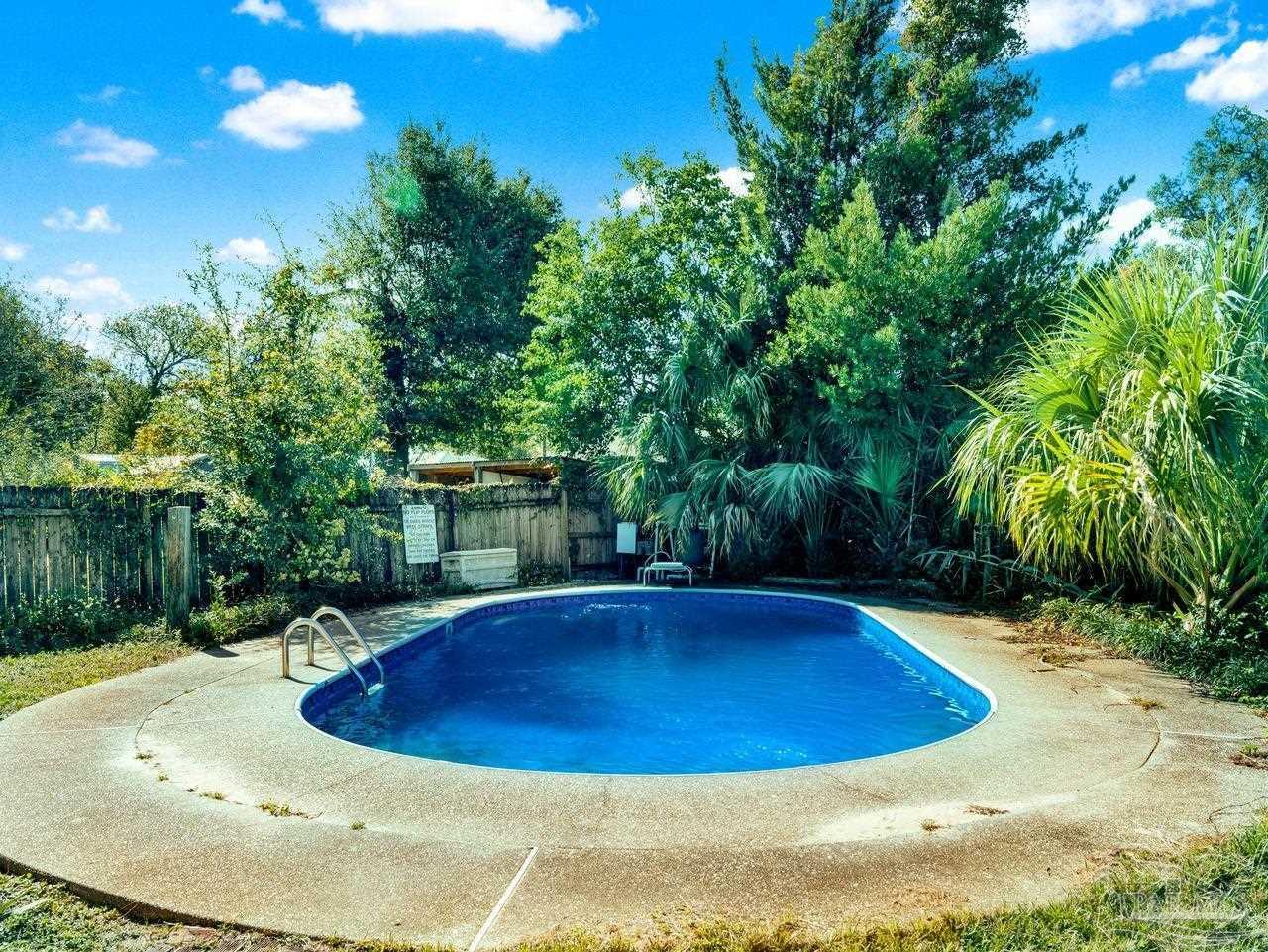 Photo of Listing #672553