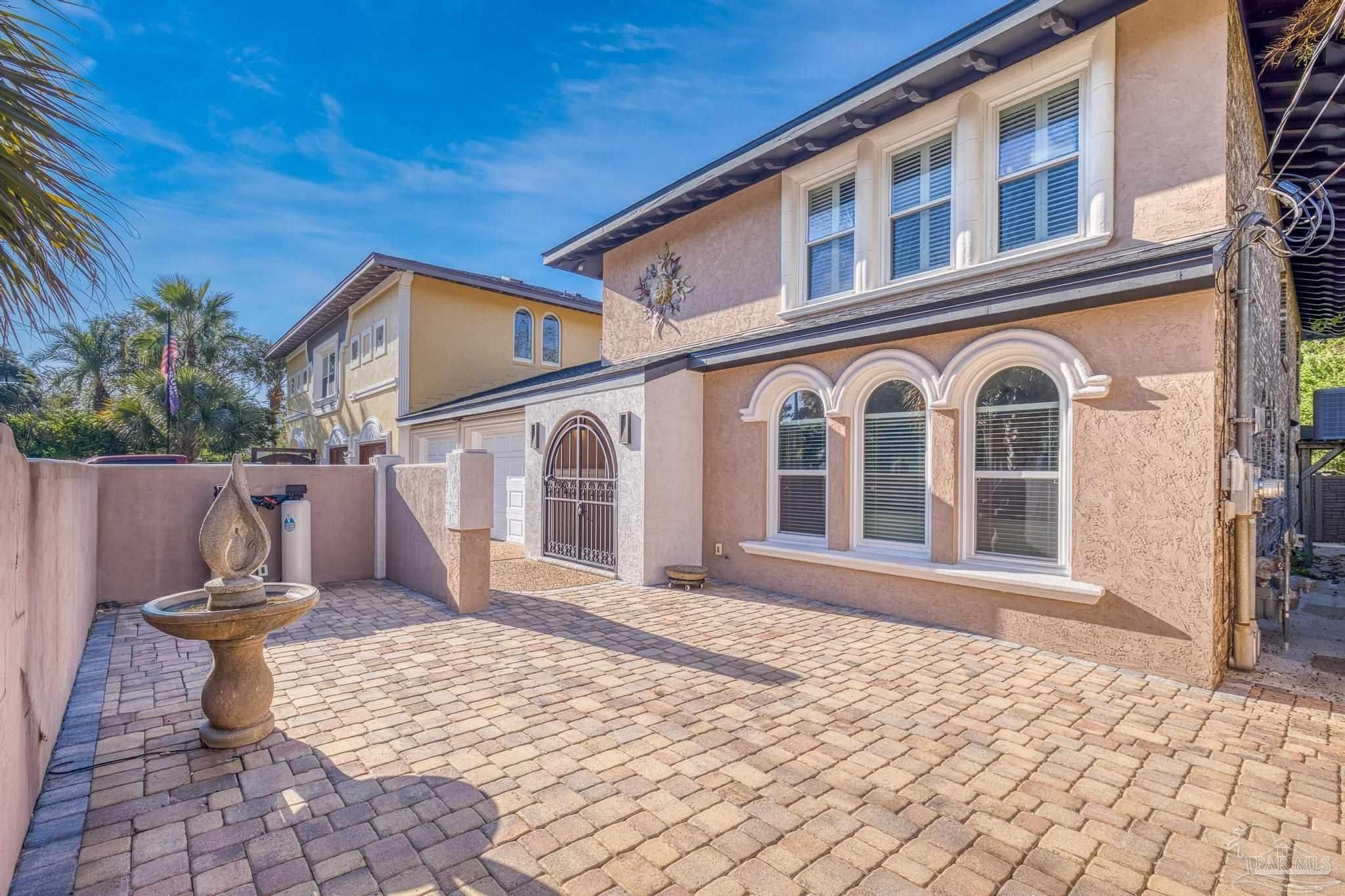 Photo of Listing #672572