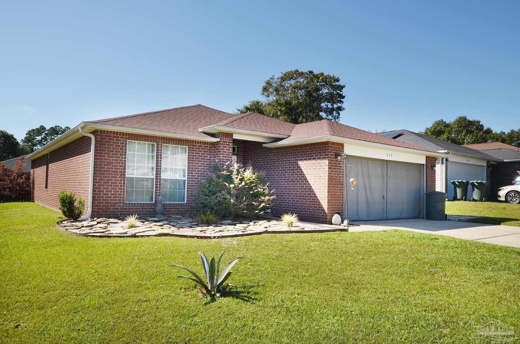 Photo of Listing #672658