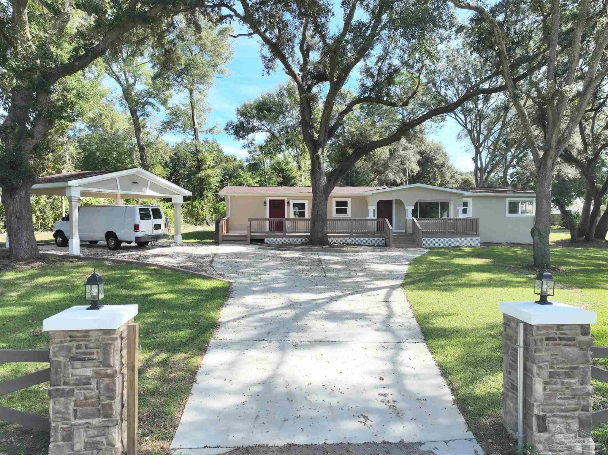 Photo of Listing #672778