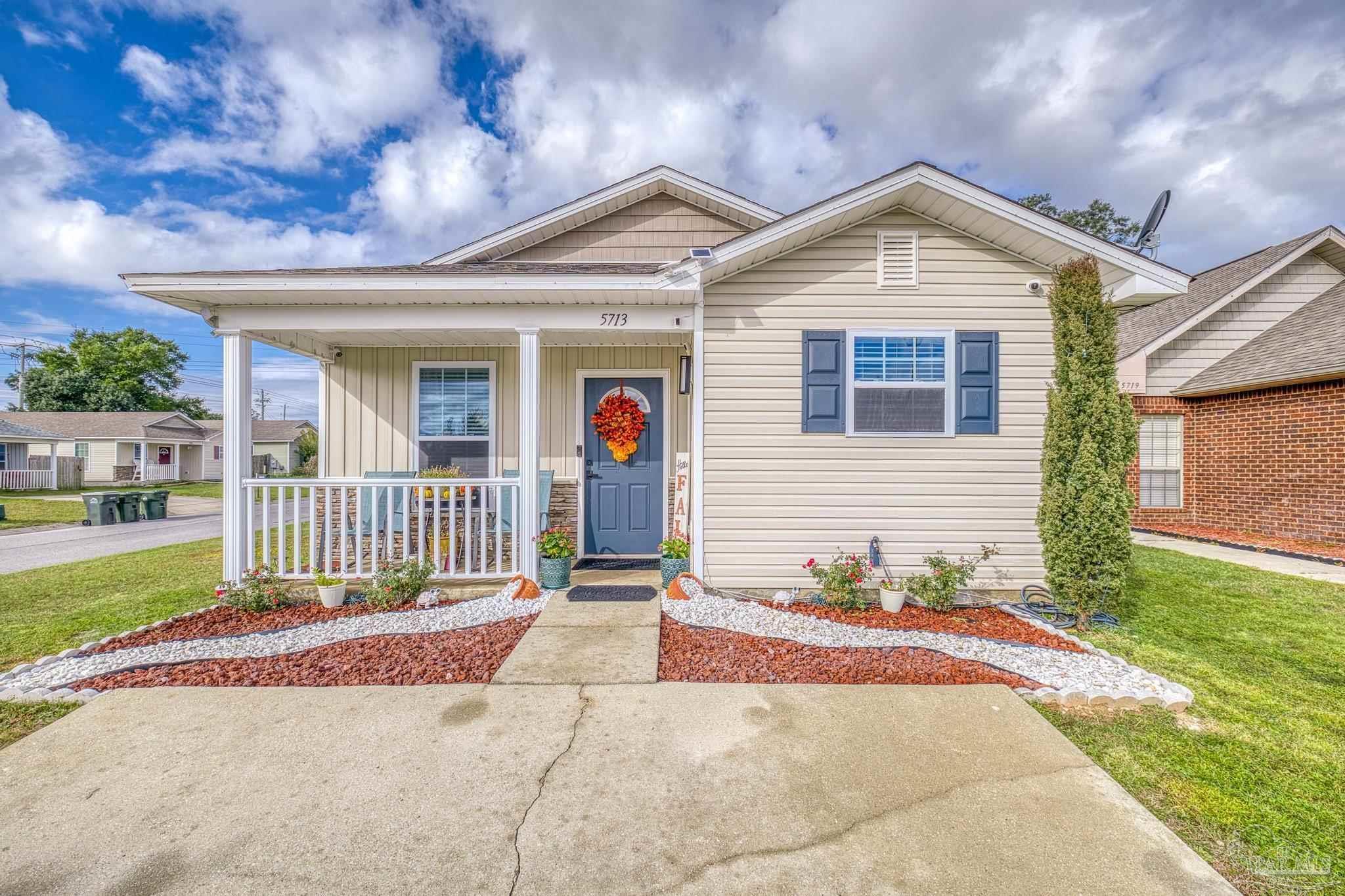 Photo of Listing #672807