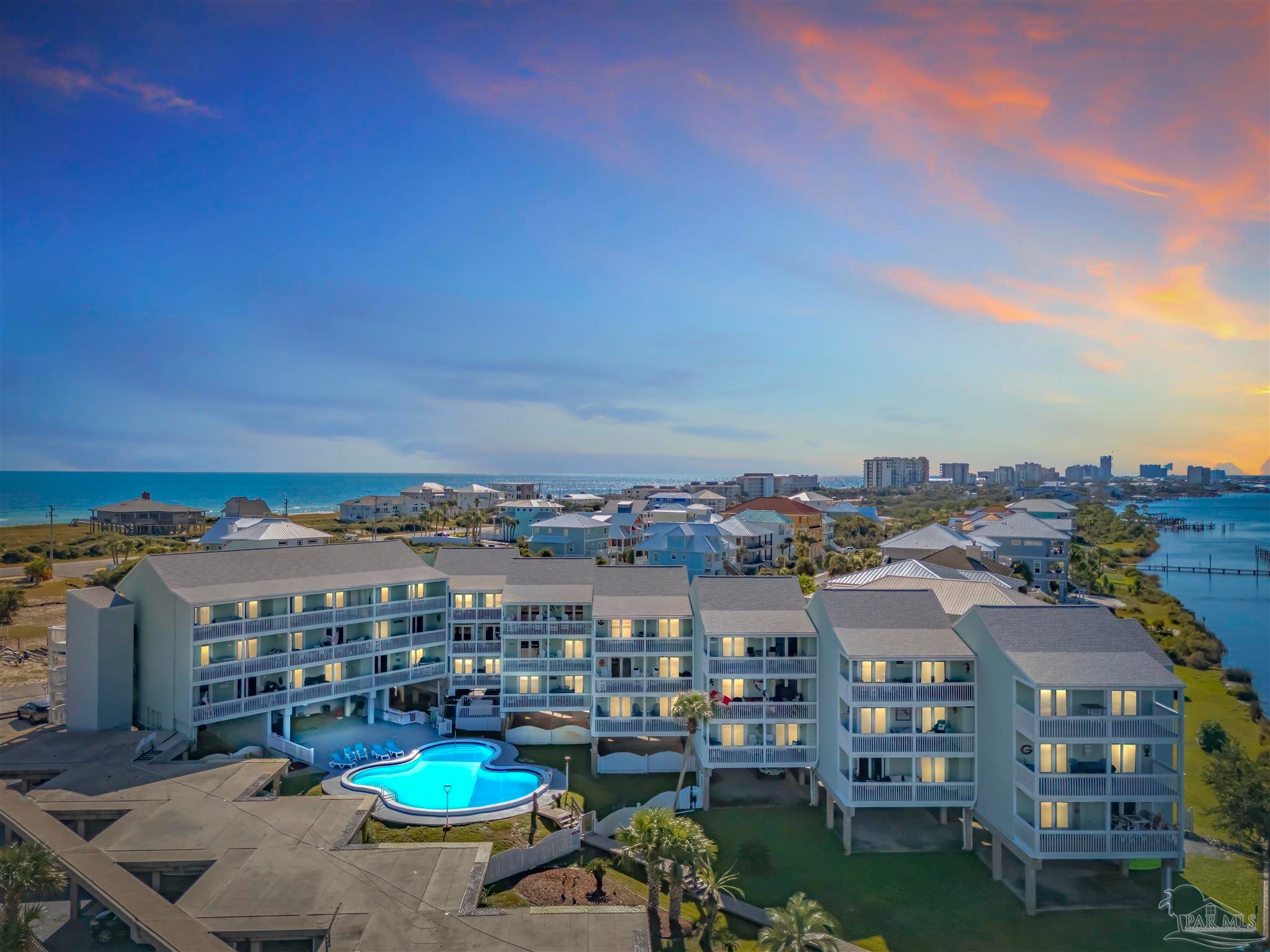 Photo of Listing #672956