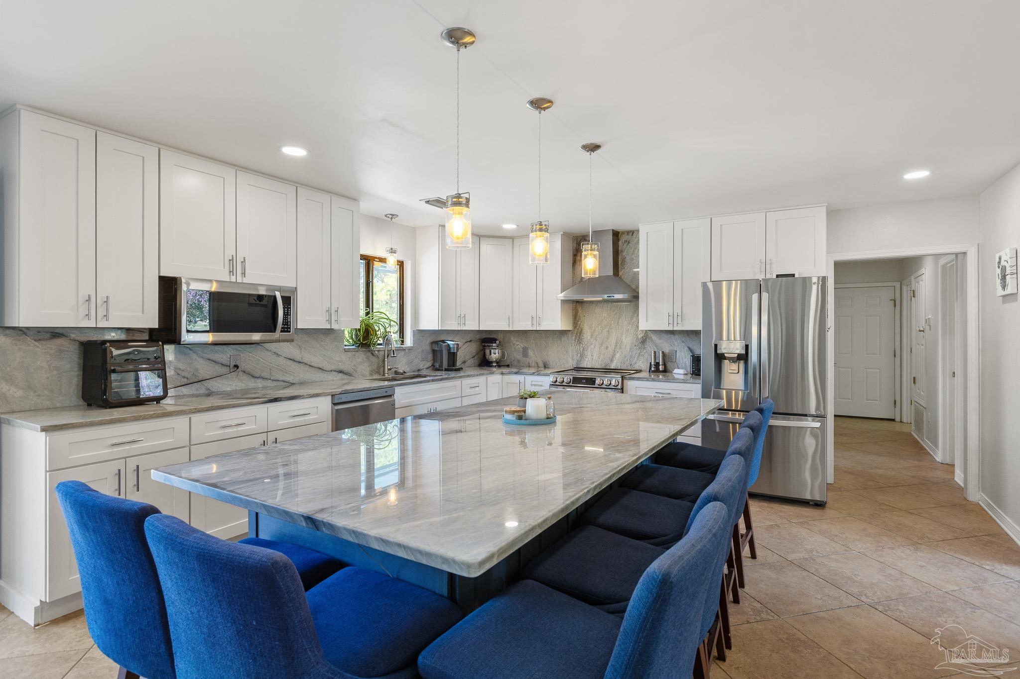 Photo of Listing #673082