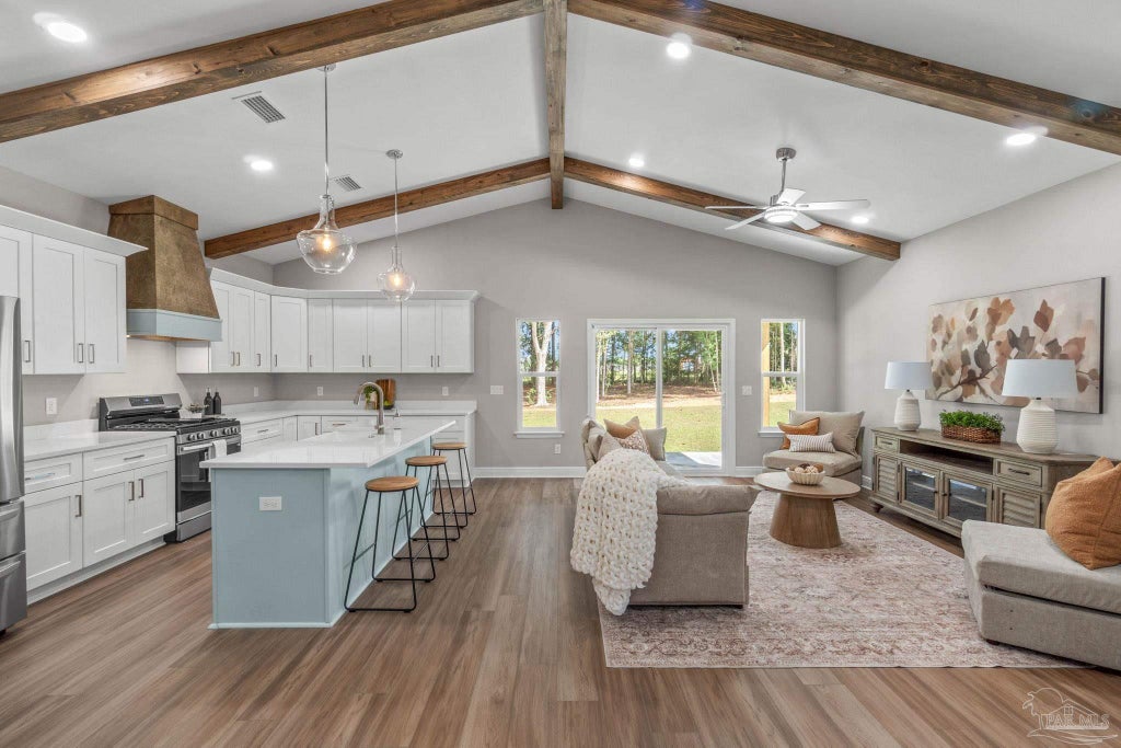 1426 Madelyn Woods Dr, Pensacola