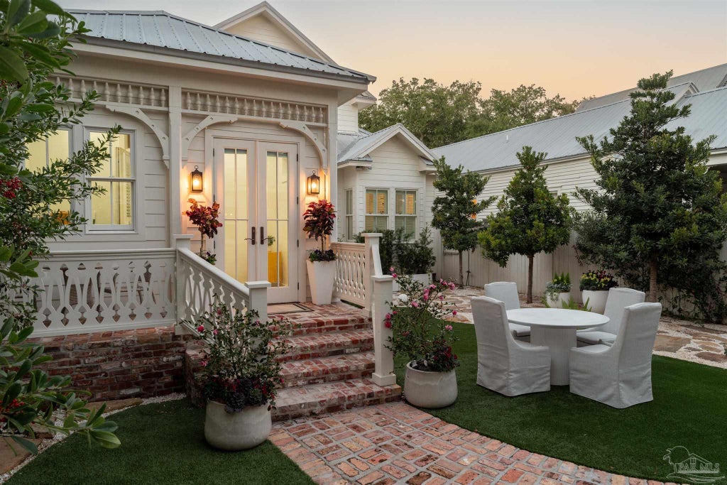 433 E Zarragossa St, Pensacola