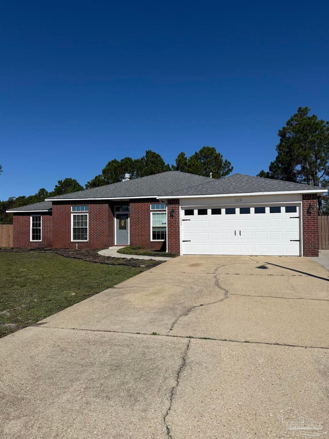 Photo of Listing #674119