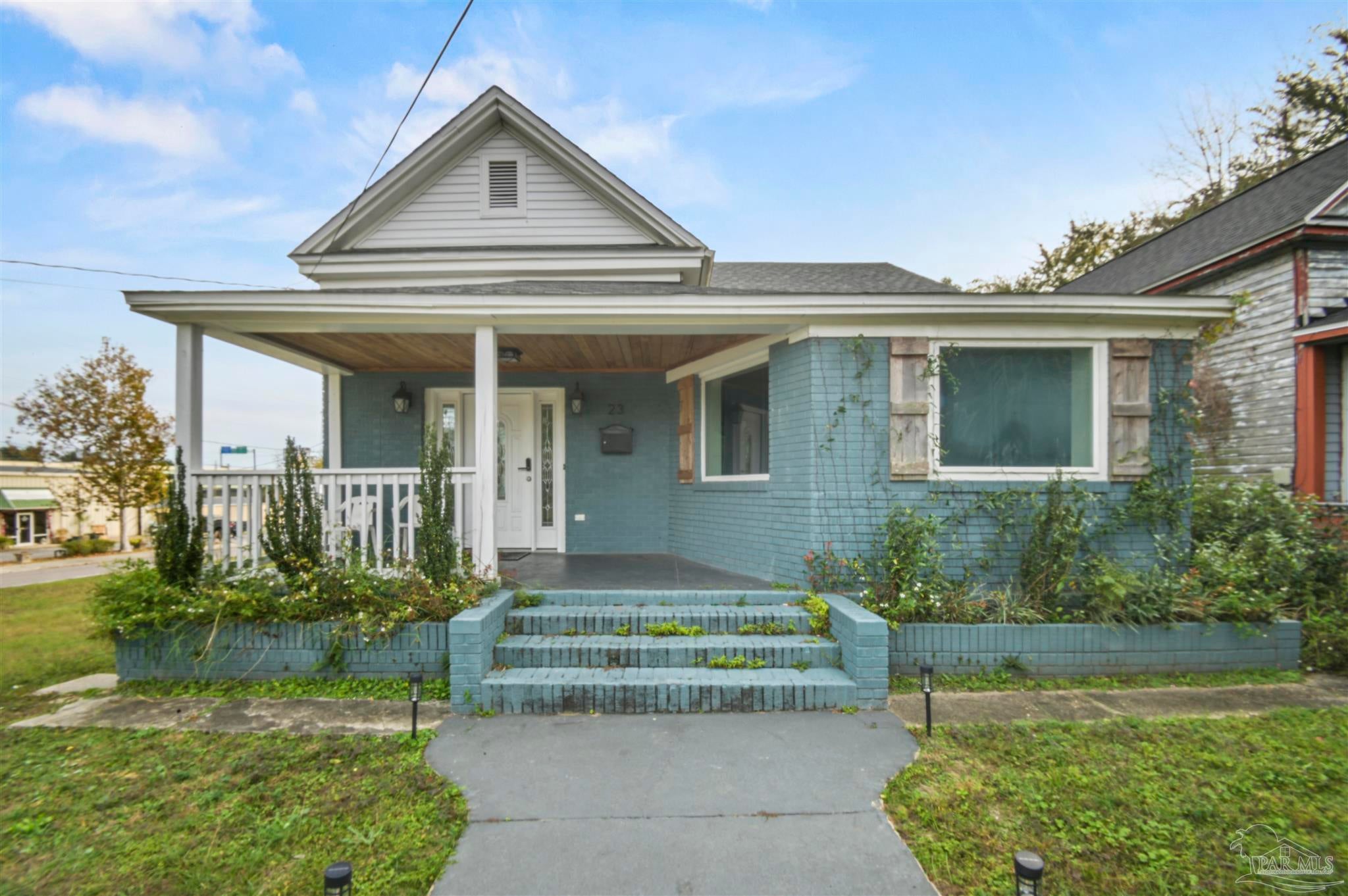 Photo of Listing #674437