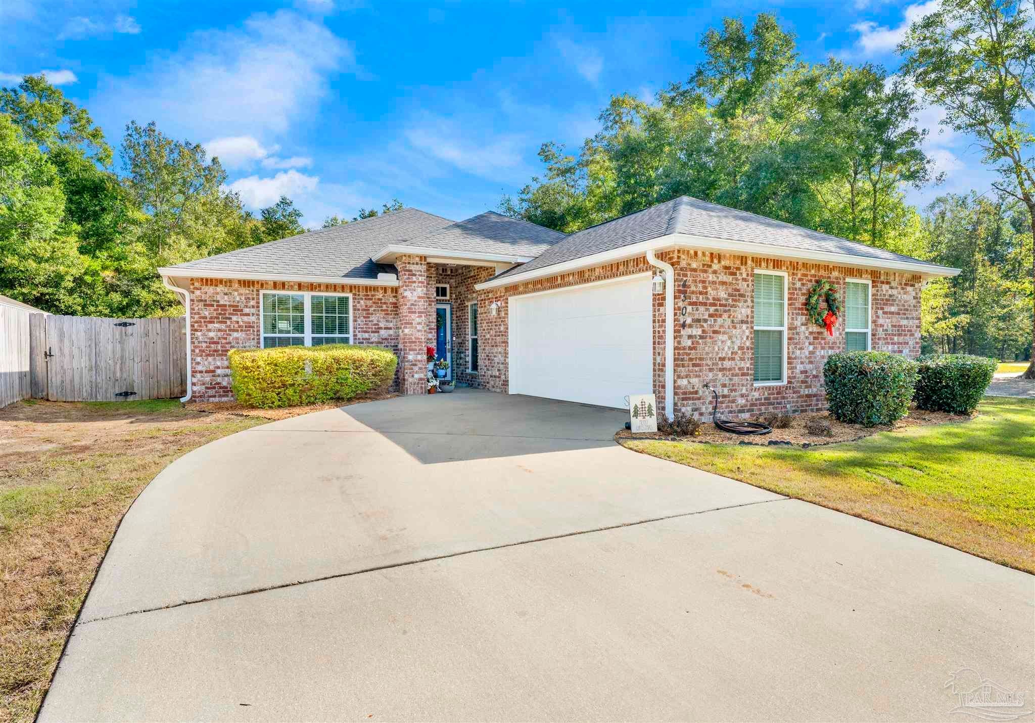 Photo of Listing #674575