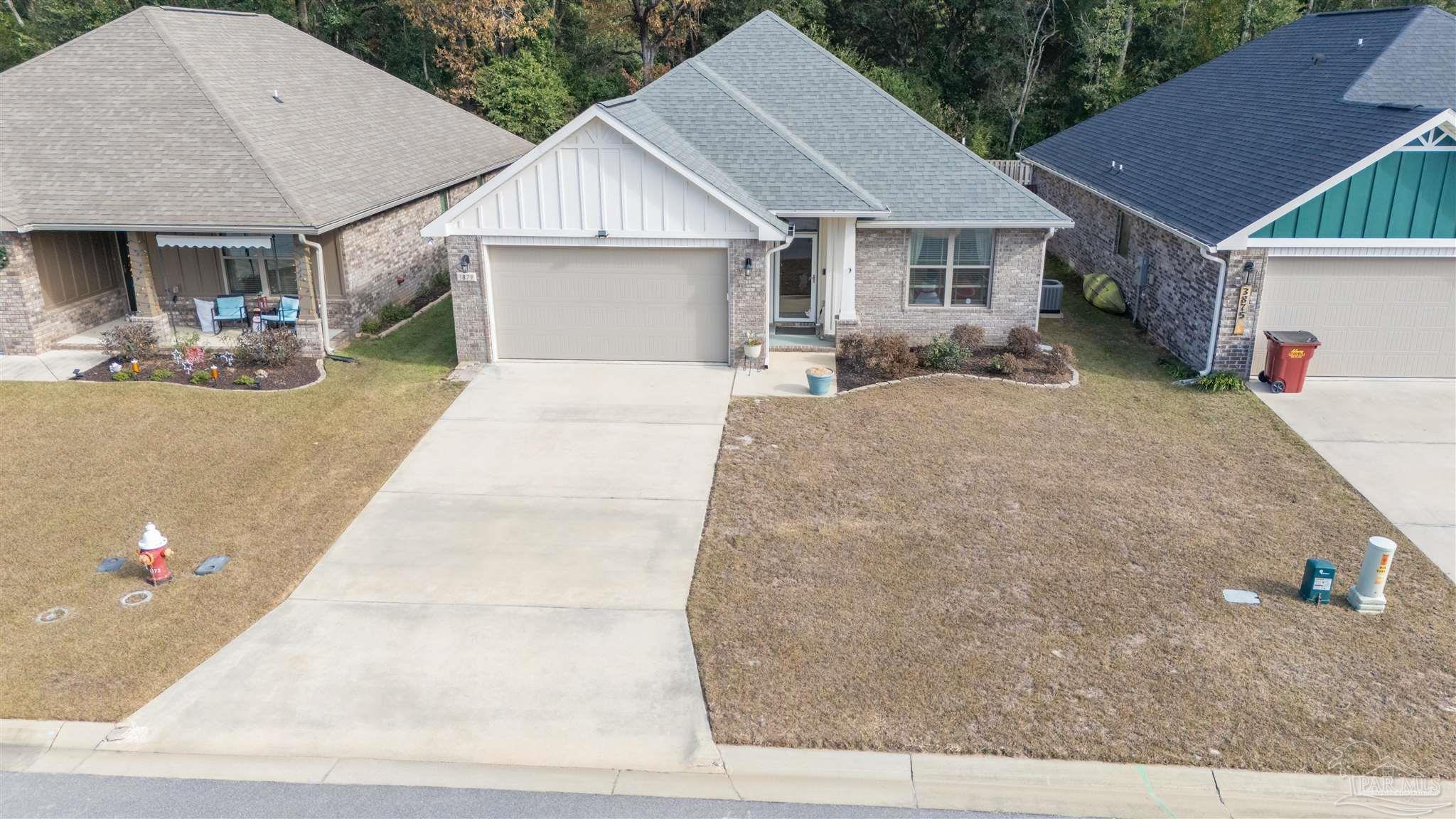 Photo of Listing #675172