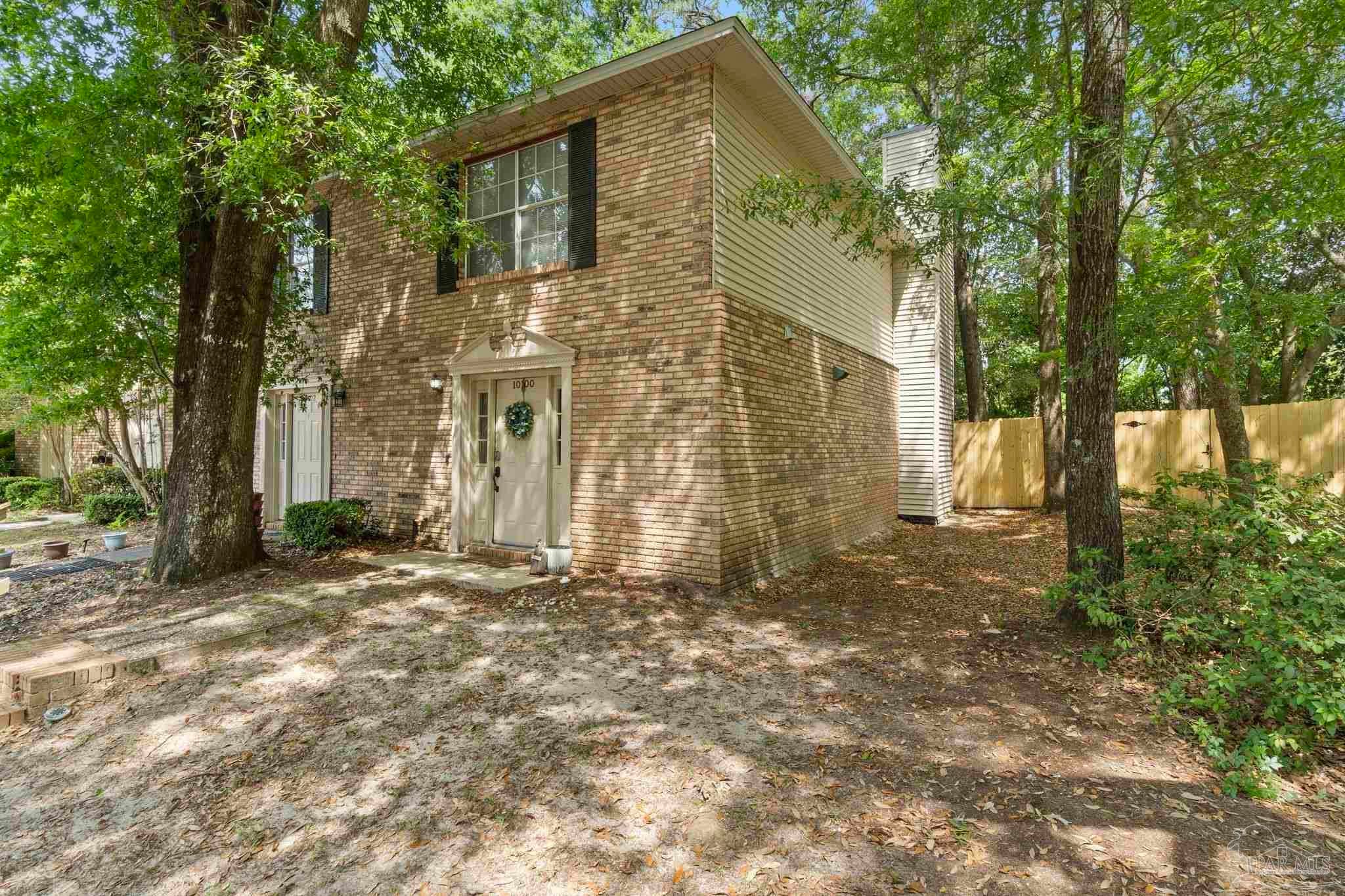 Photo of Listing #663526