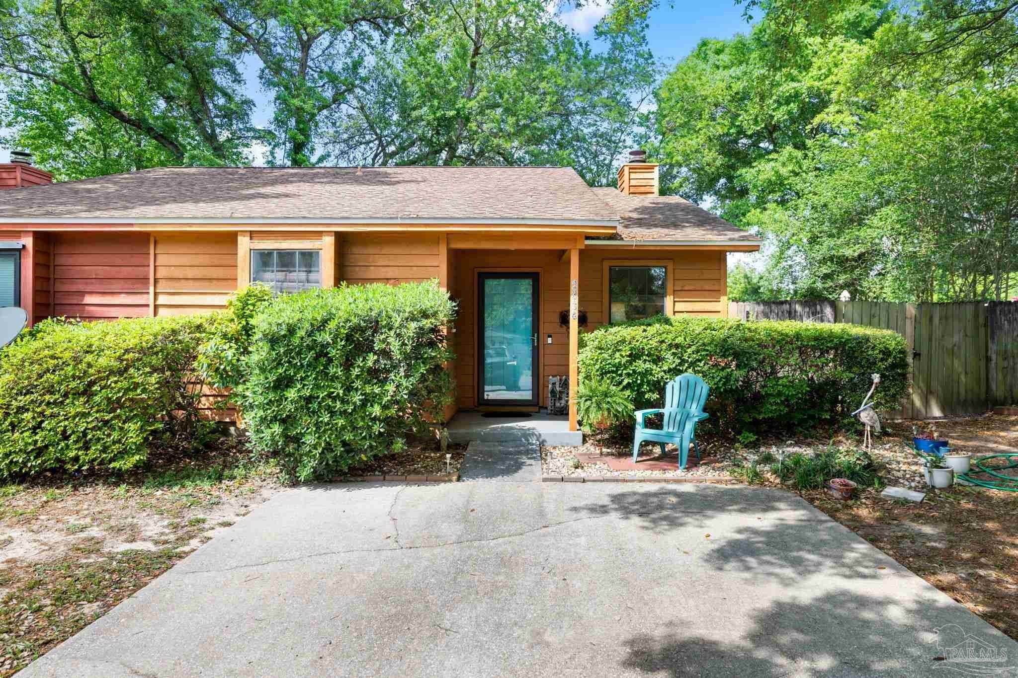 Photo of Listing #663700