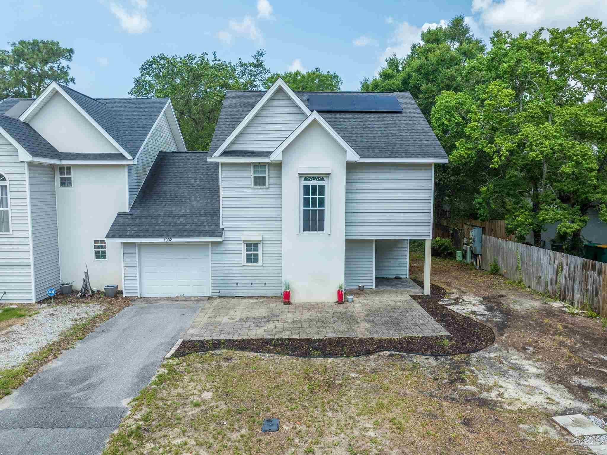 Photo of Listing #665955