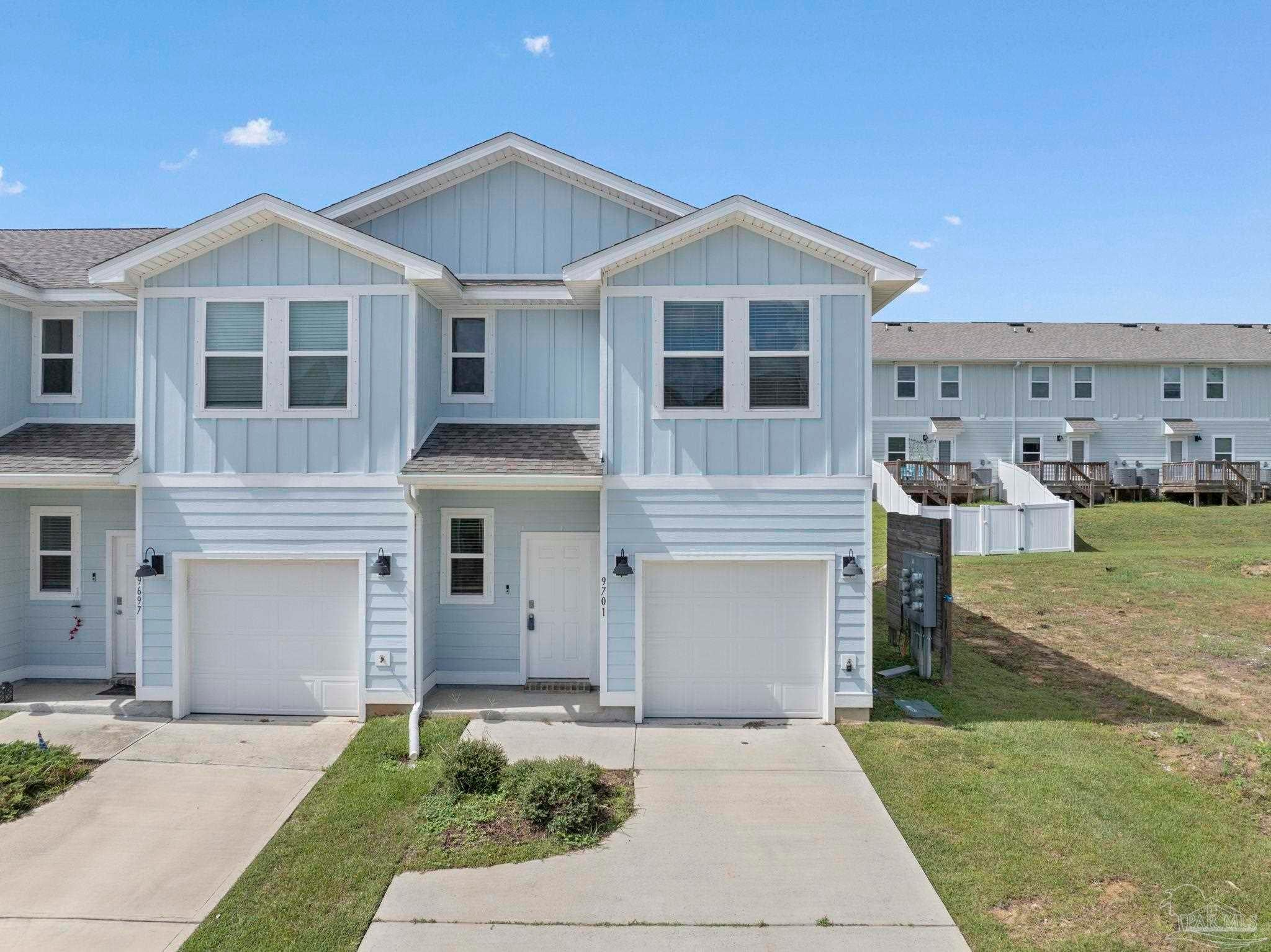 Photo of Listing #672256