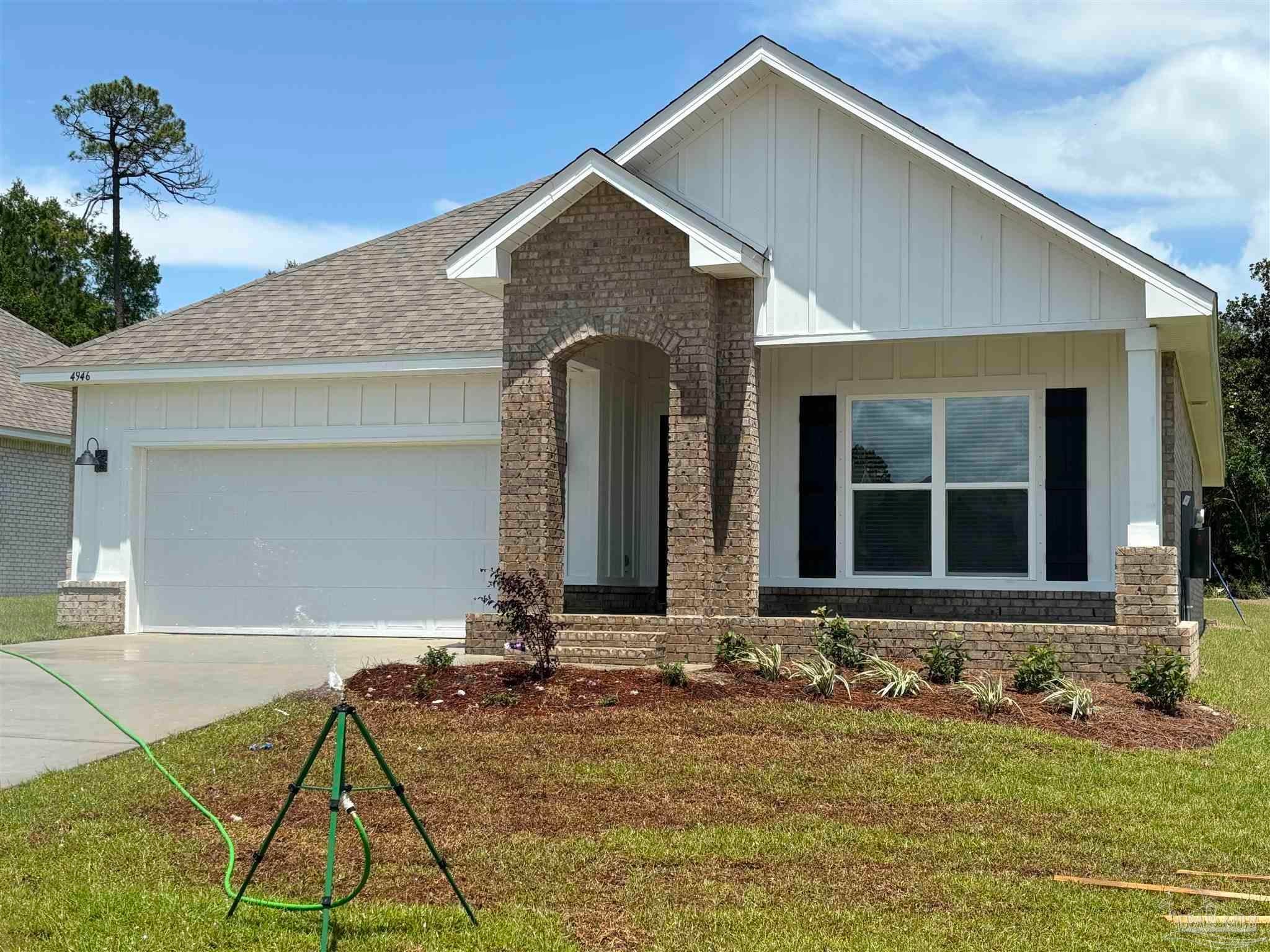 Photo of Listing #661326