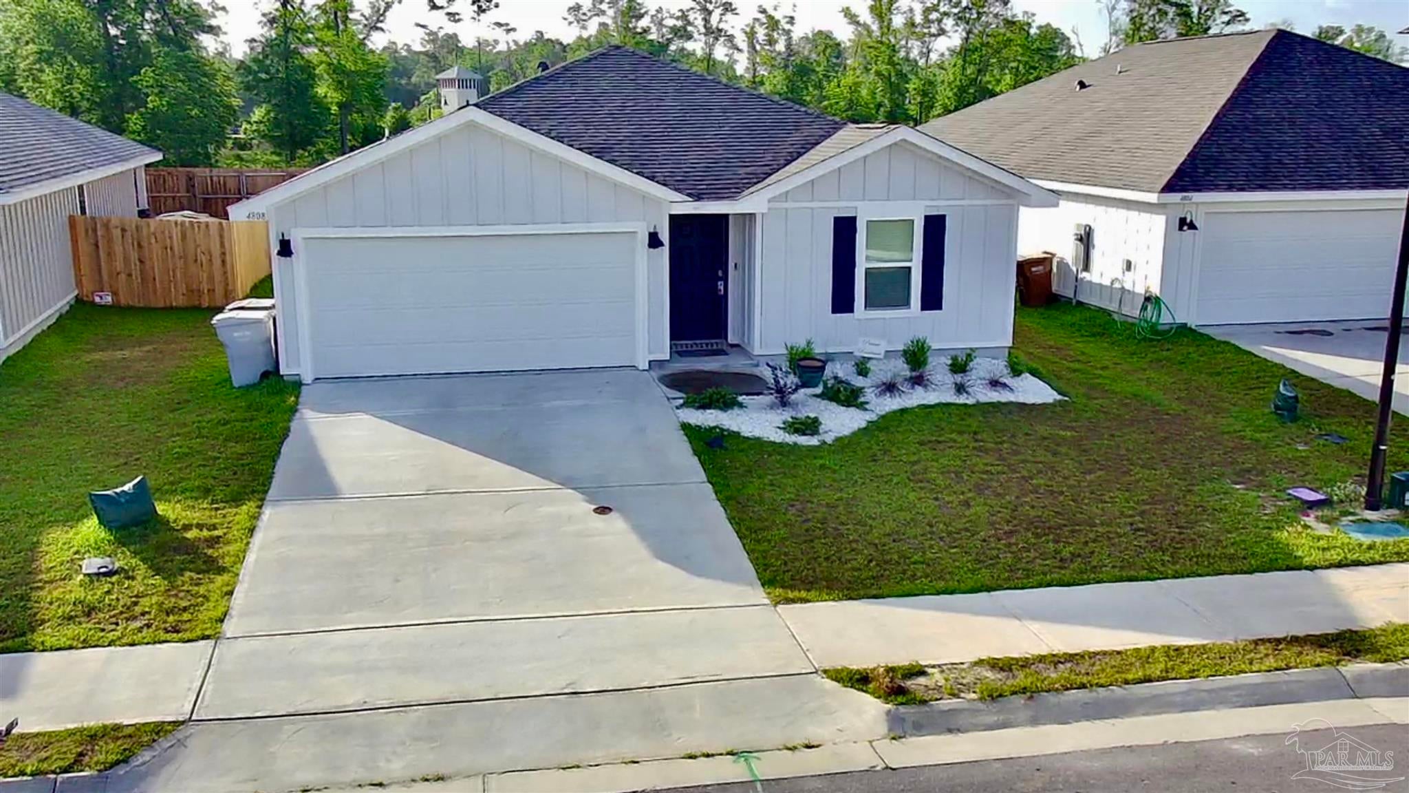 Photo of Listing #663406