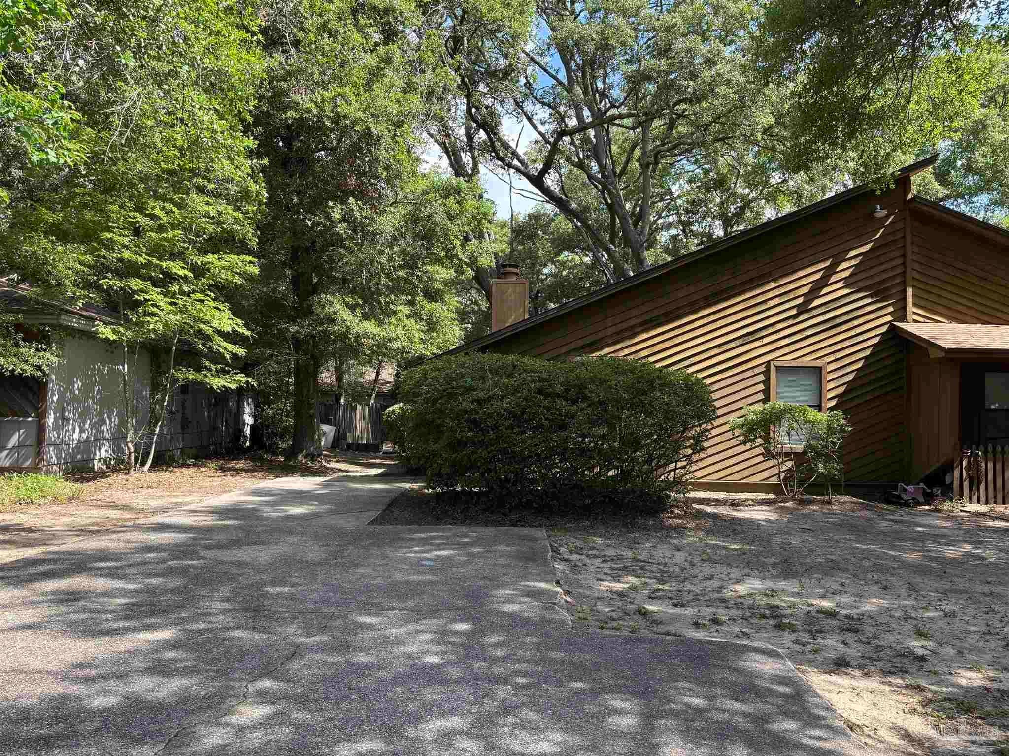 Photo of Listing #664580