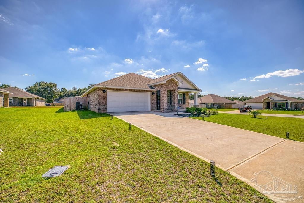 Photo of Listing #665617