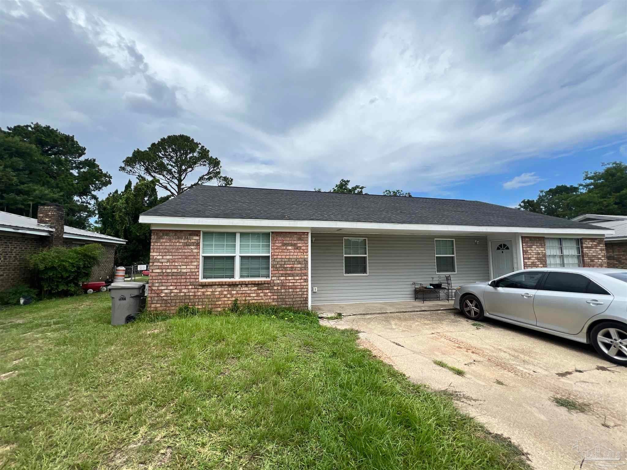 Photo of Listing #665912