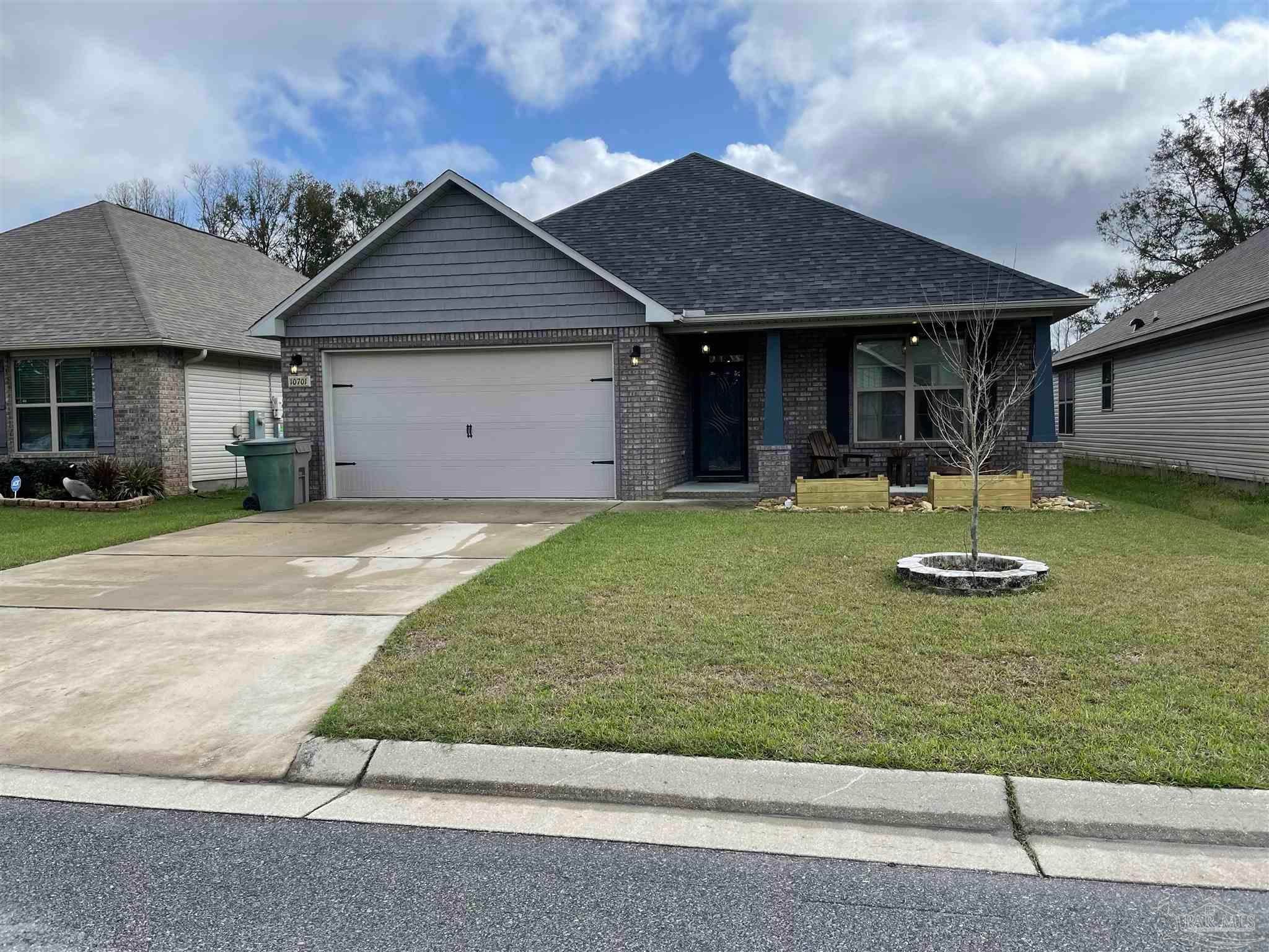 Photo of Listing #666987