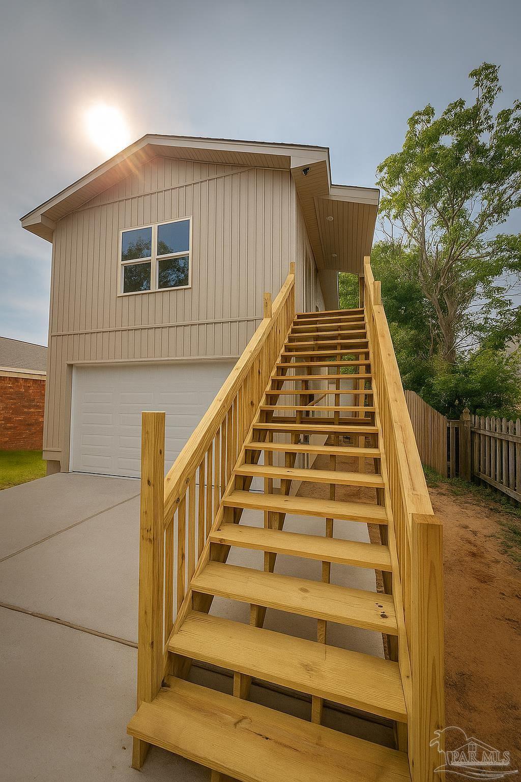 Photo of Listing #667099