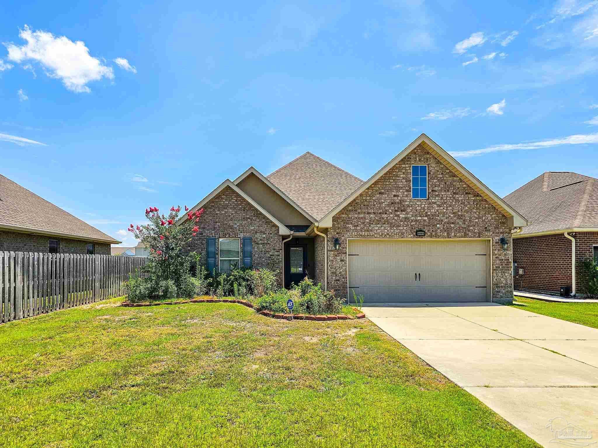 Photo of Listing #667211