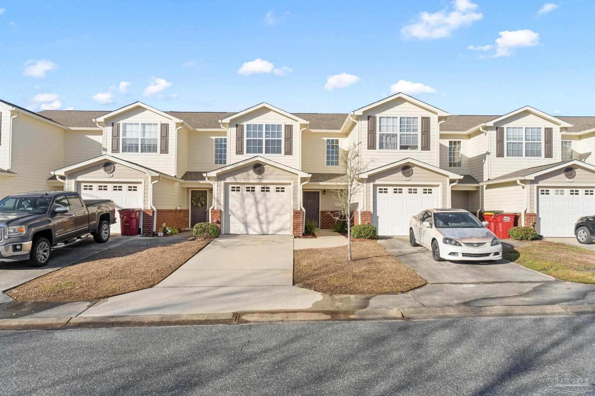 Photo of Listing #670646