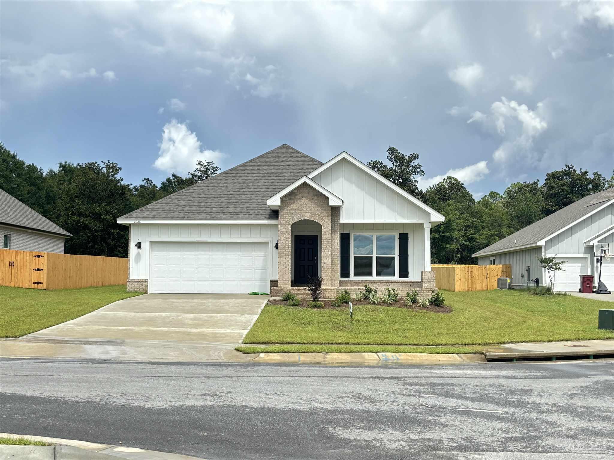 Photo of Listing #671969