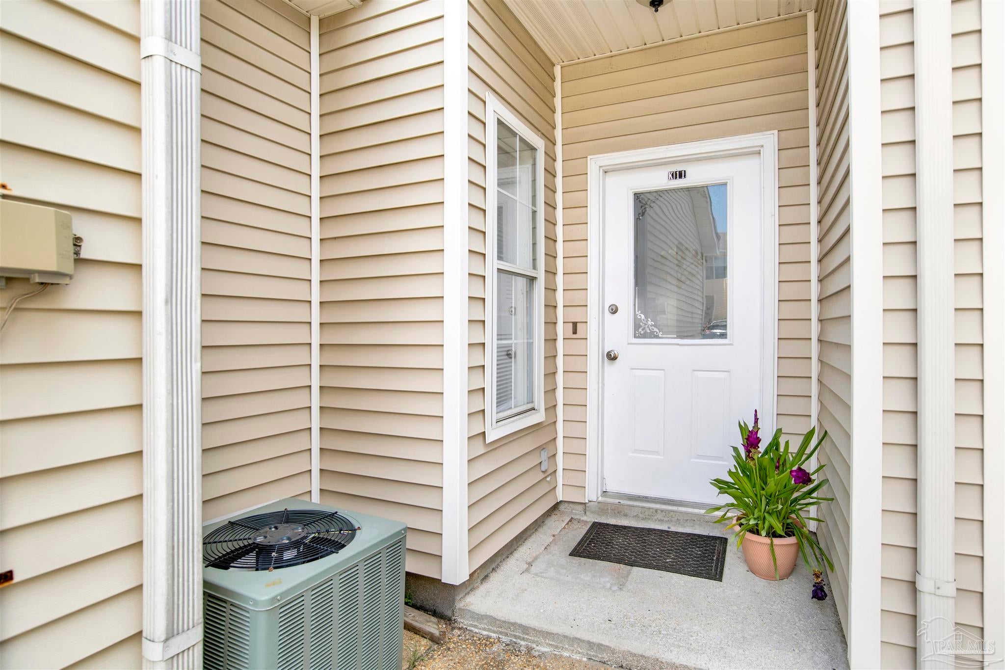 Photo of Listing #672242