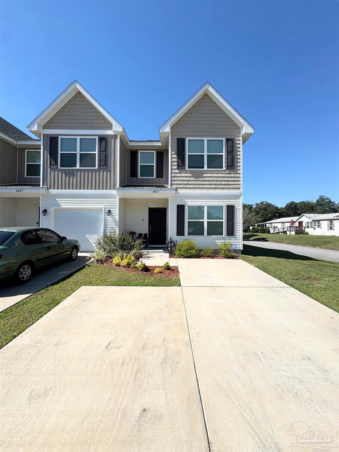 Photo of Listing #672383