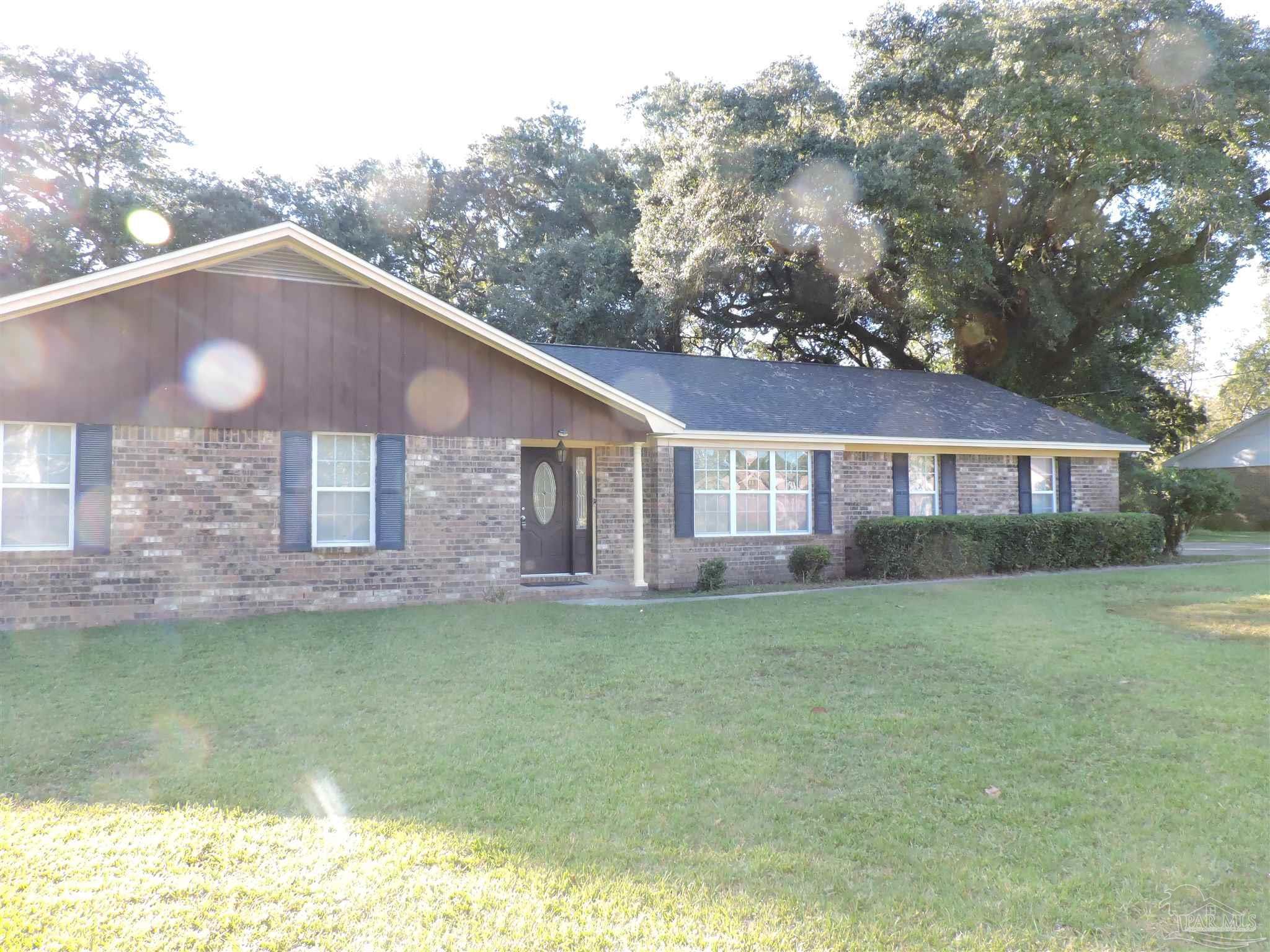 Photo of Listing #672574