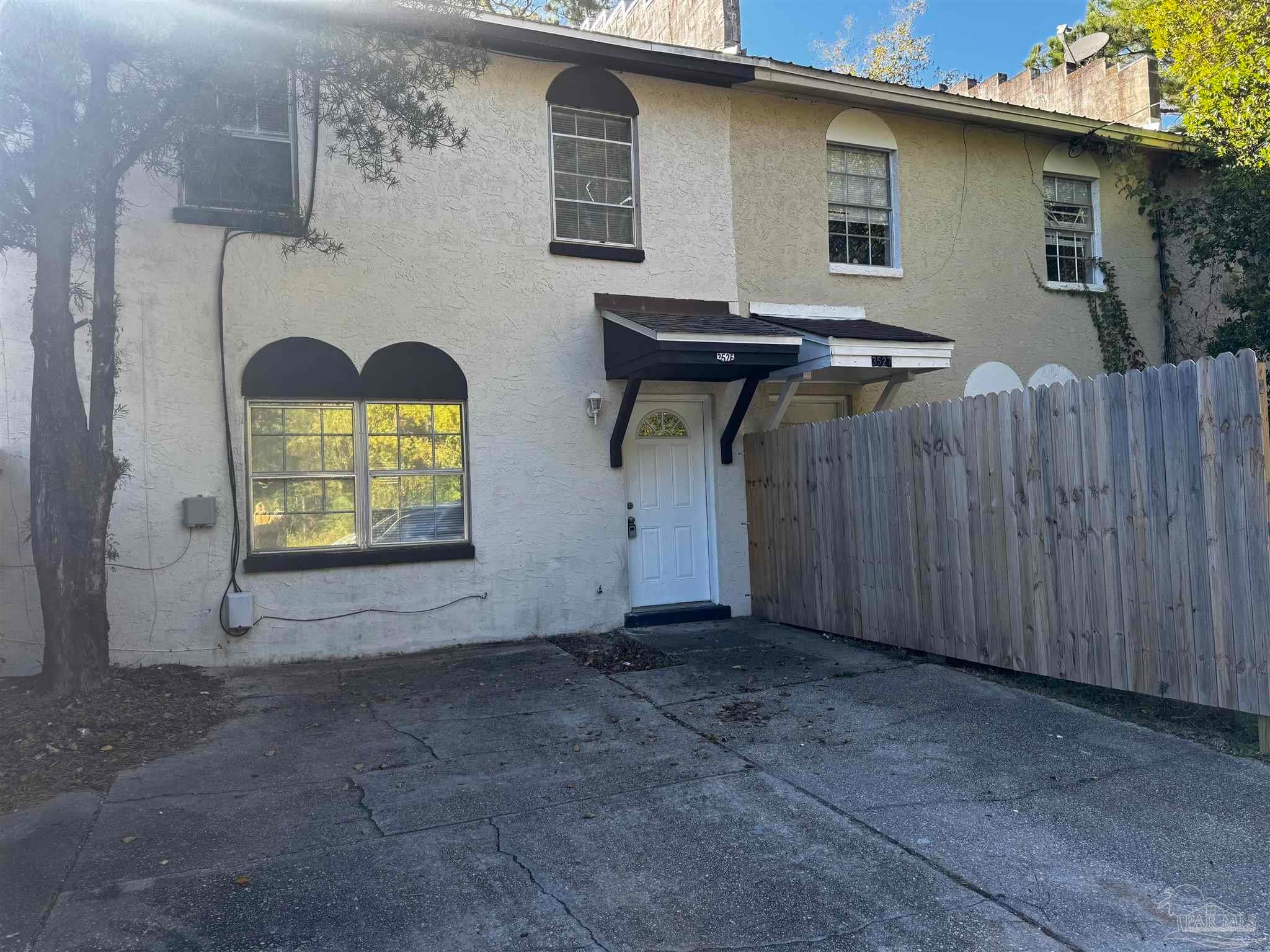 Photo of Listing #673581