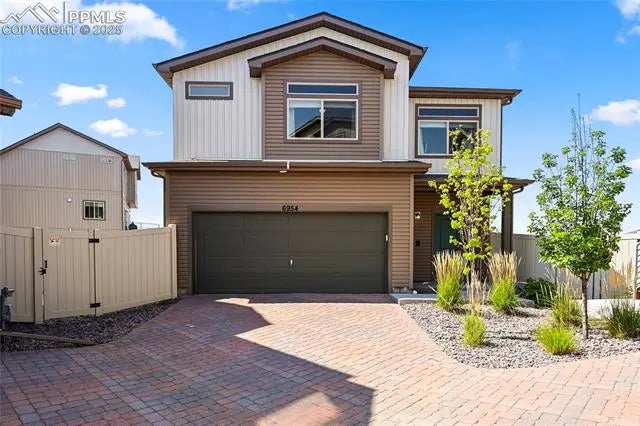 Homes for Sale in Colorado Springs, CO