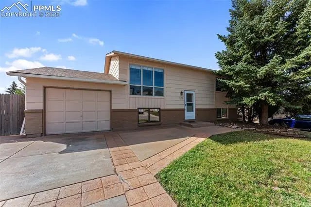 MLS #6693774 for Sale at 2775 El Capitan Drive, in the city of Colorado Springs, 80918