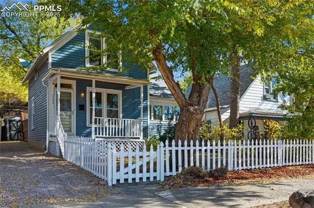 Colorado Springs Homes for Sale in the neighborhood of West Colorado Springs in the Zipcode of 80904