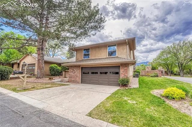 Homes for Sale in Colorado Springs, CO