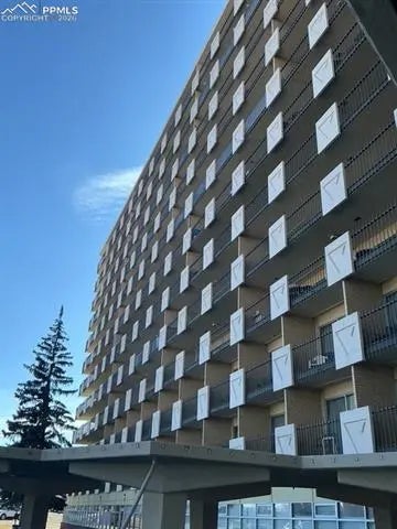 Residential Real Estate for Sale located in the neighborhood of Satellite Condominiums, in the city of Colorado Springs, CO