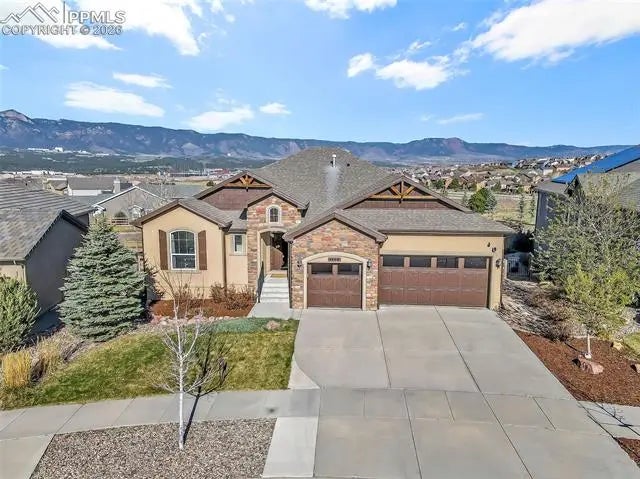 Residential Real Estate for Sale at 1468 Yellow Tail Drive in the city of Colorado Springs by MLS #8111017