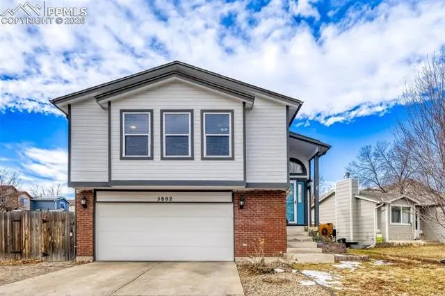 Homes for Sale in Colorado Springs, CO