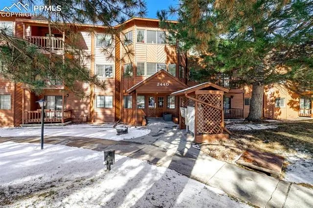 Colorado Springs Homes for Sale in the neighborhood of Heritage Park in the Zipcode of 80909
