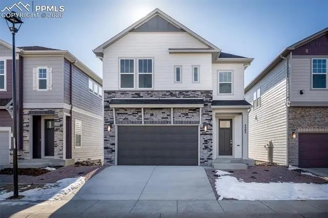 Homes for Sale in Colorado Springs, CO