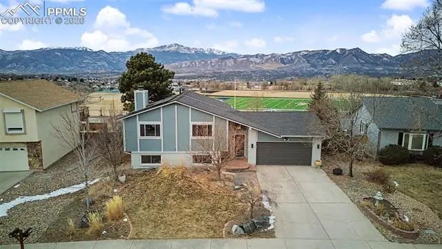 Homes for Sale in Colorado Springs, CO