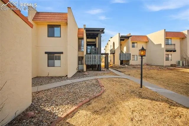 Homes for Sale in Colorado Springs, CO