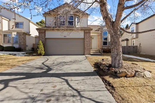 Residential Real Estate for Sale located in the neighborhood of Gleneagle, in the city of Colorado Springs, CO
